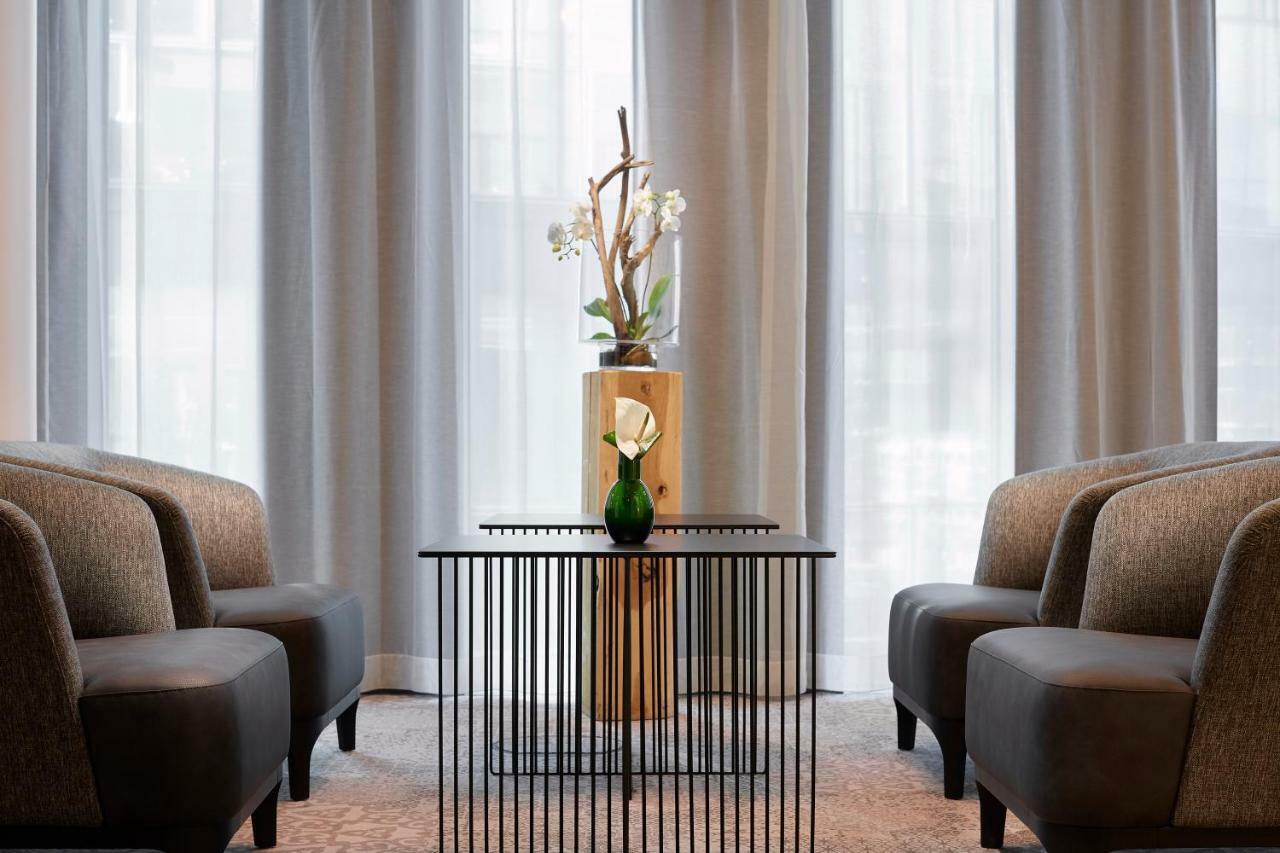 ไฮเปเรียน โฮเต็ล มึนเชิน Hotel มิวนิก ภายนอก รูปภาพ The interior of the hotel